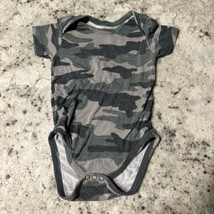 LITTLE SLEEPIES VINTAGE CAMO ONESIE